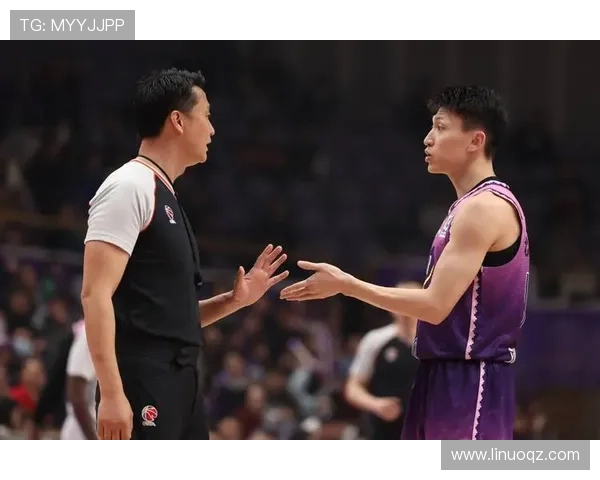 格兰与北控合作出现变动 将重新寻求其他球队执教机会 格兰与北控合作出现变动 将重新寻求其他球队执教机会